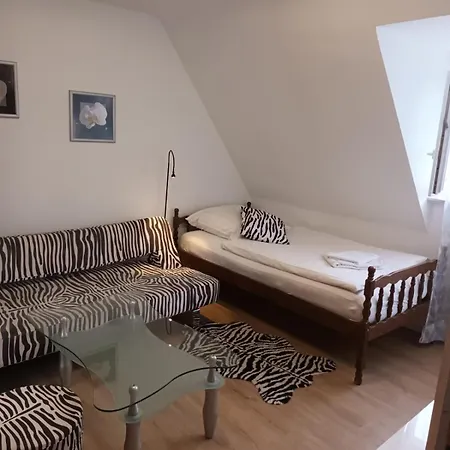 Appartement And Fair In - Messe - *
